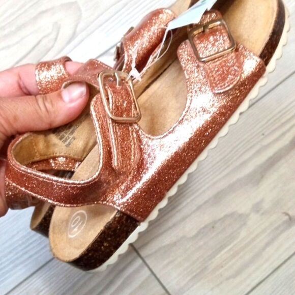 (17-3616)βπ₯3/$20π₯  Cat & Jack  Sandals Size 10 - Picture 8 of 10